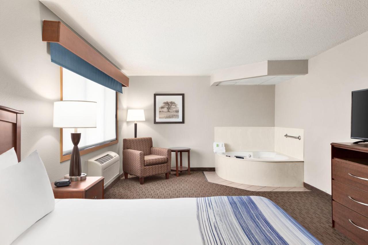 Americinn By Wyndham Sauk Centre Bilik gambar
